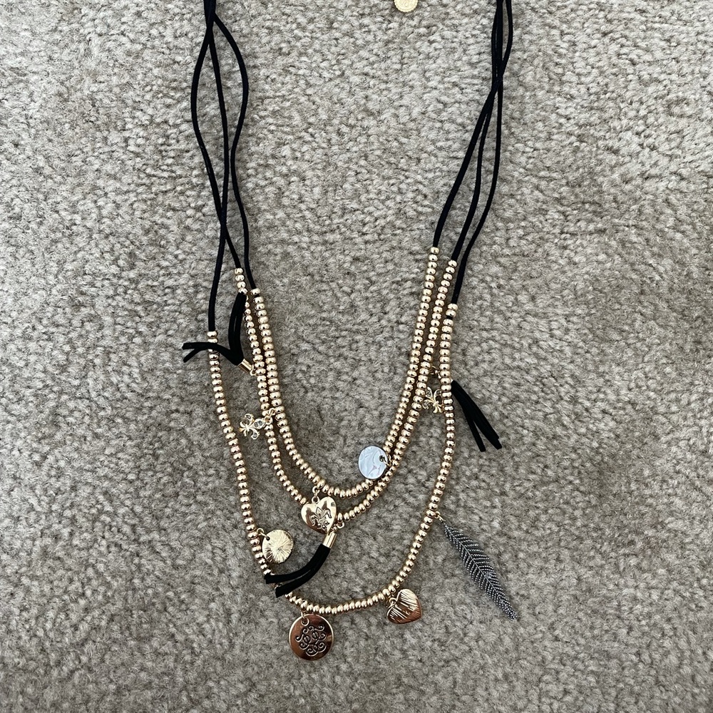 Cute multilayered necklace